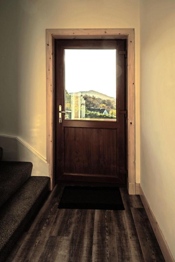 The Walk-Up Apartamento Portree Exterior foto
